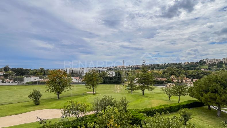 Front line golf apartment in Guadalmina Alta, San Pedro Alcántara