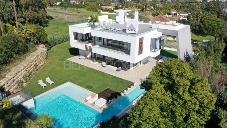 Ultra modern villa in Las Brisas, Nueva Andalucia.