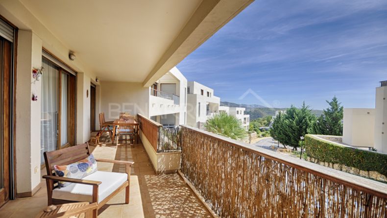 Large apartment in Lomas de los Monteros, Marbella East