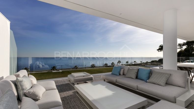 Emare Estepona, modern beachfront luxury aparment