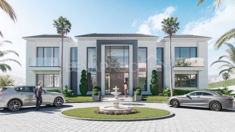 Villa in first line golf in Puerto del Almedro, Benahavis