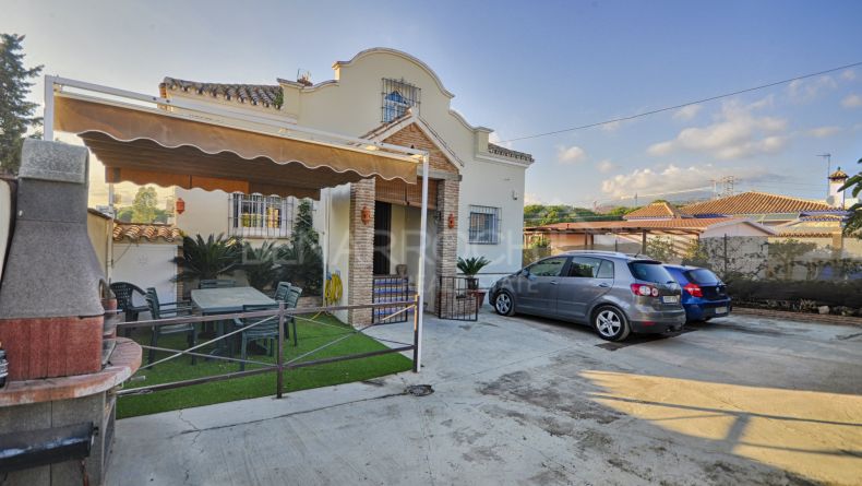 Villa with views in El Gamonal, San Pedro Alcántara