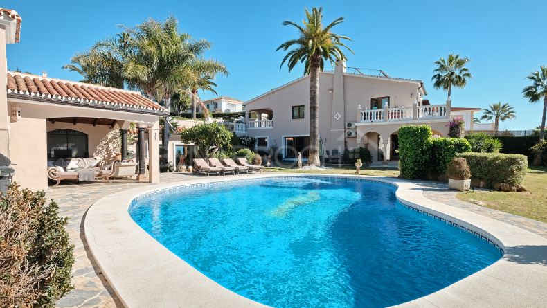 Cosy villa in Elviria, Marbella East