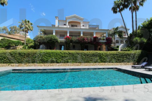 Spectacular 6 bedroom villa, prime location, front line Almenara Golf Course.