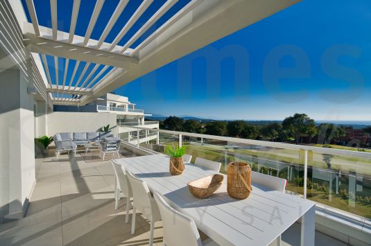 Penthouse duplex in the third phrase of new development of Emerald Green in San Roque Club.