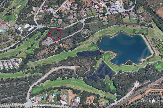 Urban plot located in Sotogrande Alto, in the idyllic and quieta area of the Almenara golf course