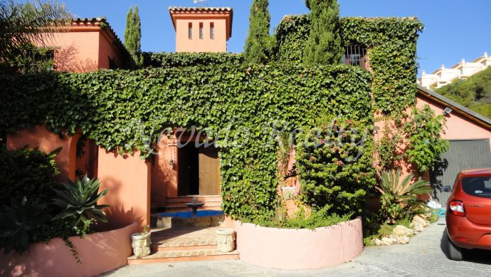 Elviria, Marbella East