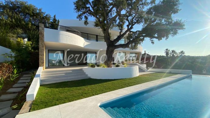 Cerrado de Elviria, Marbella East