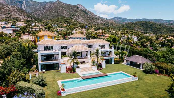 Villa de luxe à Sierra Balanca à vendre