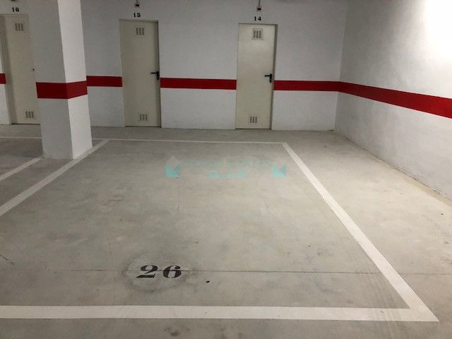 Parking for rent in Nueva Andalucia