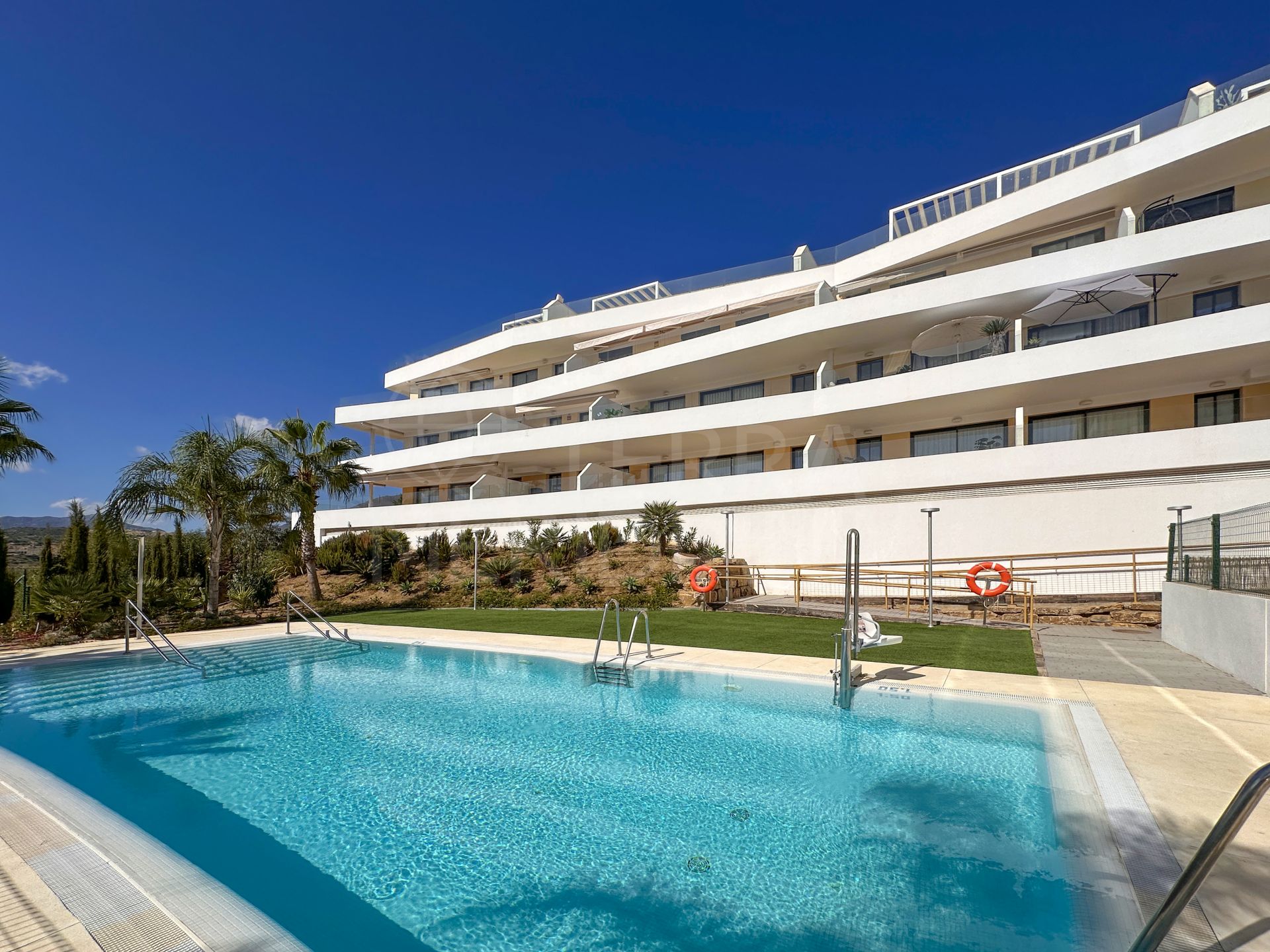 Appartement moderne avec vue panoramique sur la mer à La Gaspara, Estepona Ouest