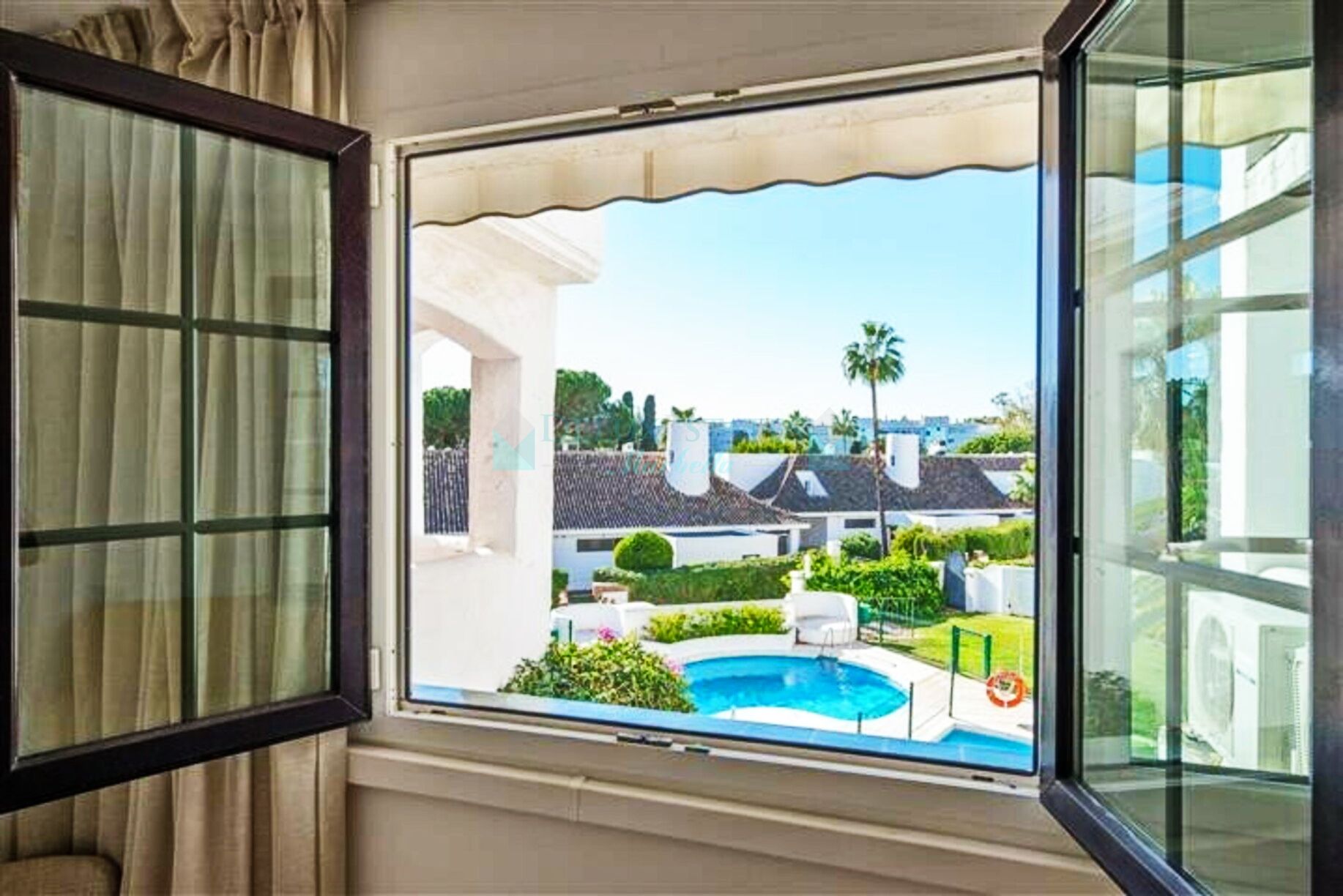 Apartment for sale in Villa Marina, Marbella - Puerto Banus