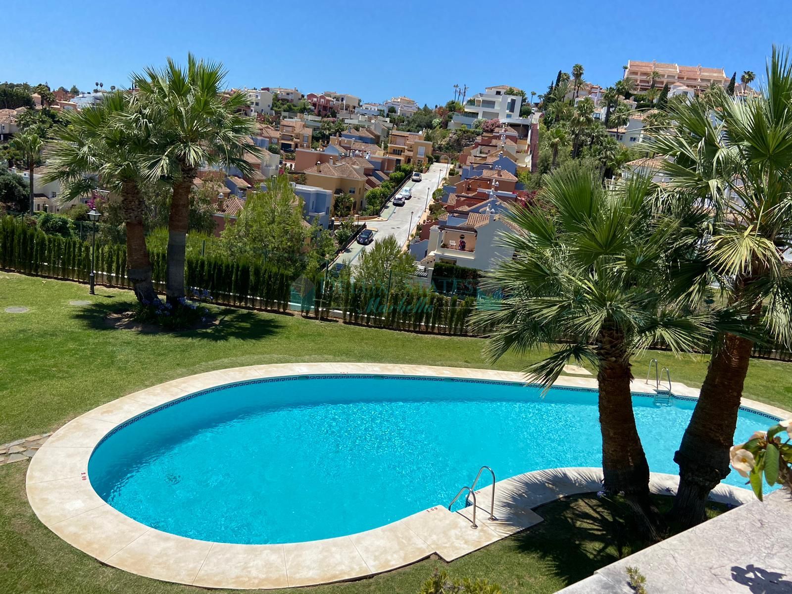 Apartment for rent in Aloha Royal, Nueva Andalucia