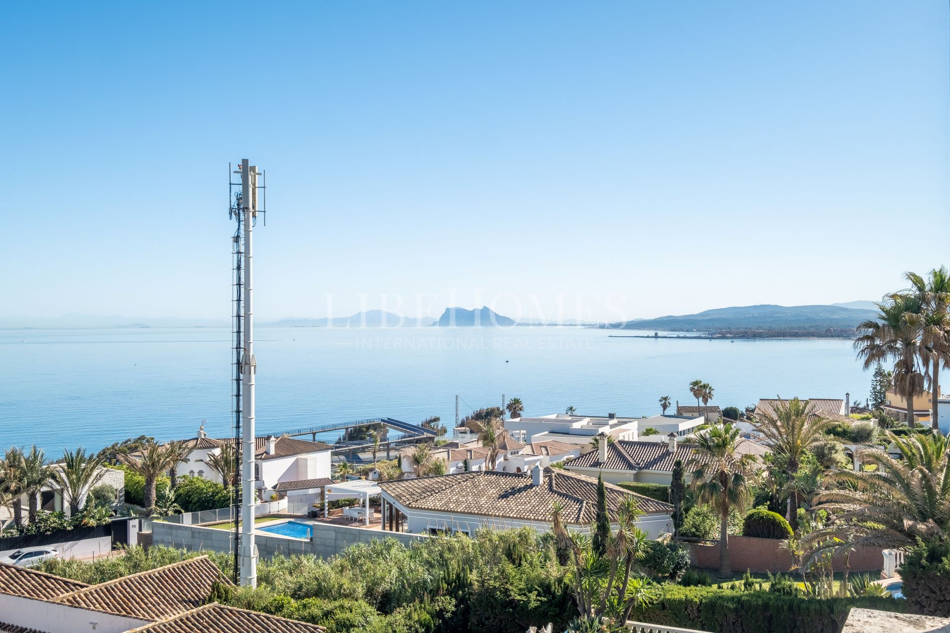 Villa neuve, belle vue sur la mer et Sotogrande, à Chullera