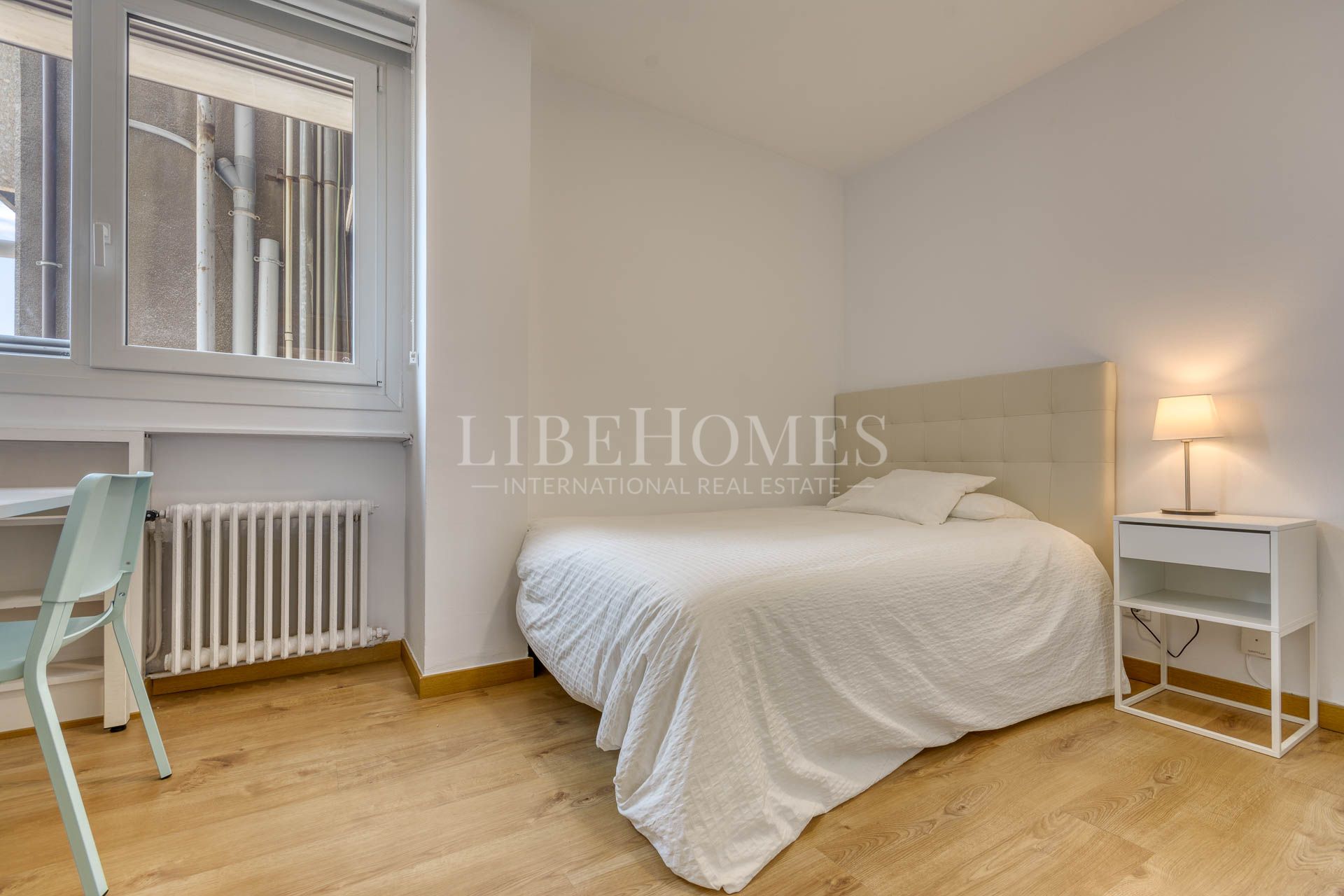 Apartment in Barcelona center, panoramic views of city and the sea