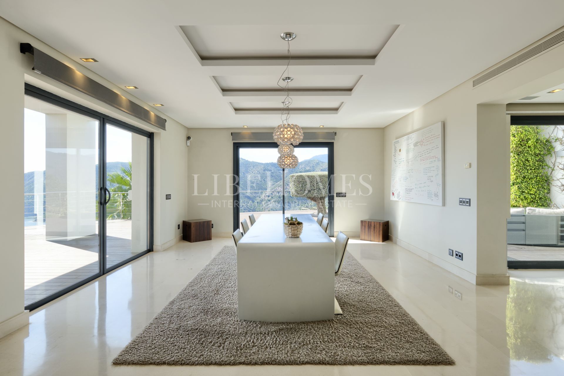 Villa con increíbles vistas panorámicas en Istán, cerca de Marbella