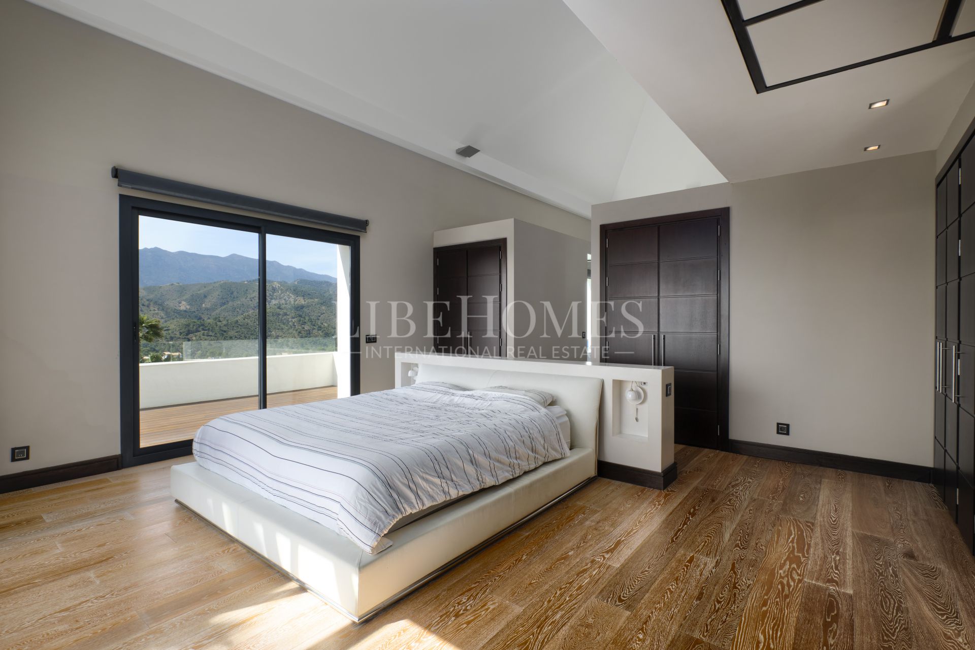 Villa con increíbles vistas panorámicas en Istán, cerca de Marbella