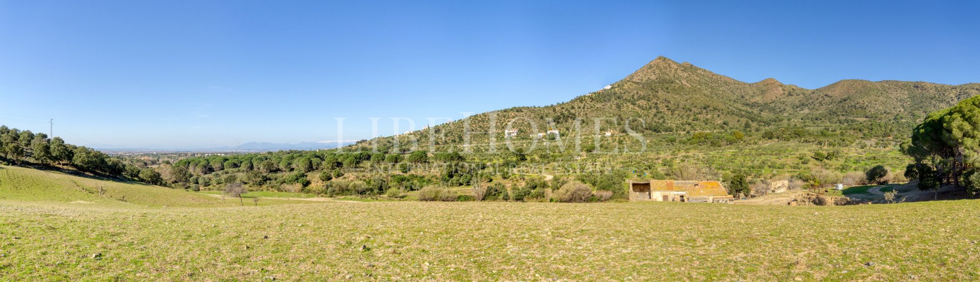 Maison de campagne de 40 hectares à la baie de Roses (Costa Brava)