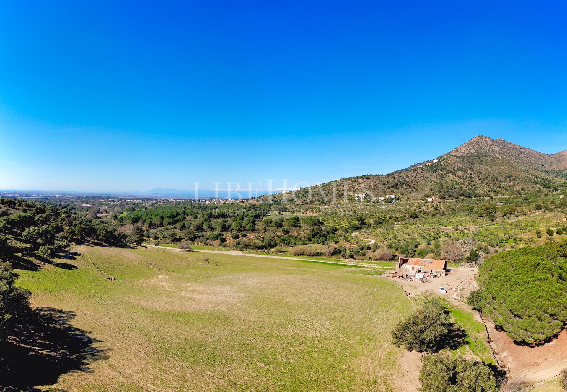 Maison de campagne de 40 hectares à la baie de Roses (Costa Brava)