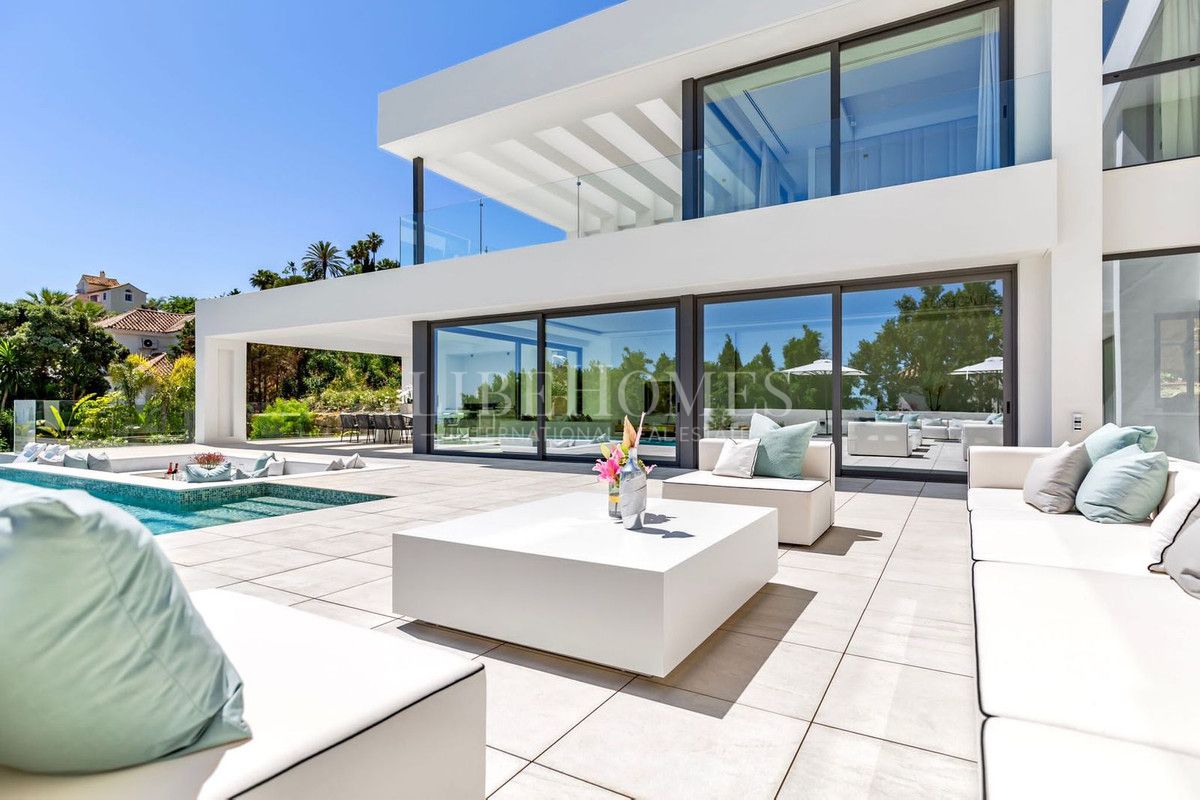 Newly built luxury villa, stunning sea views, Paraiso Alto, Benahavis