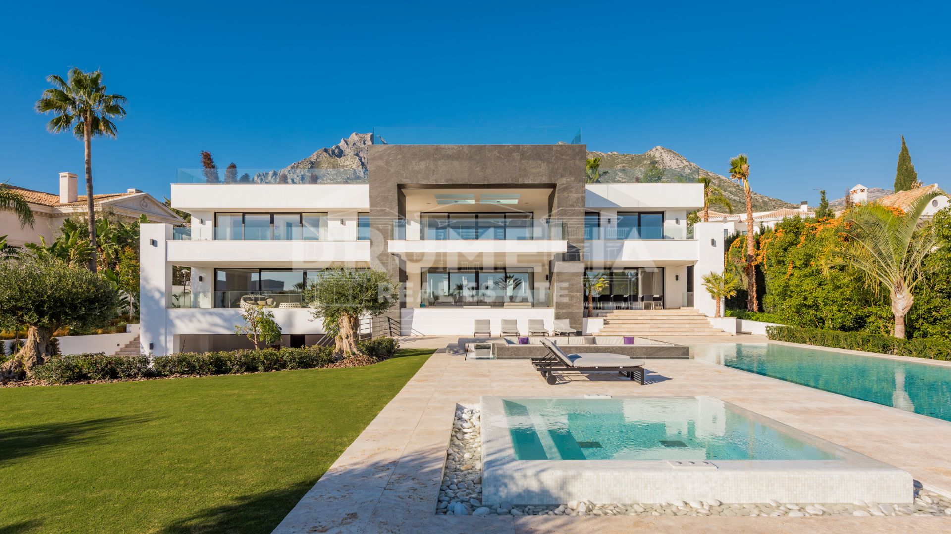 Marbella Golden Mile, New-build Unique Luxury Contemporary Villa, Sierra Blanca, Golden Mile (Marbella)