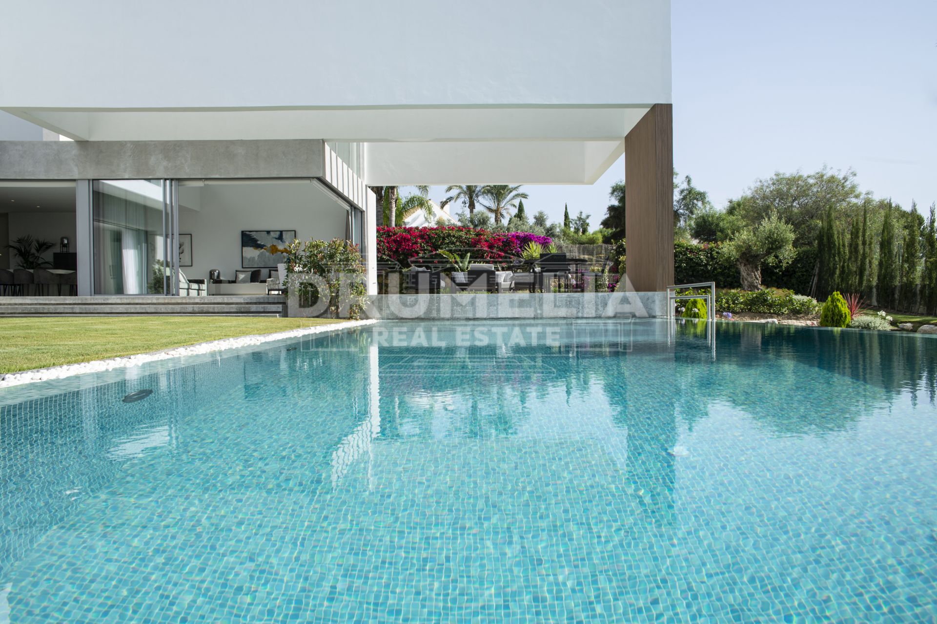 Villa in Los Flamingos, Benahavis