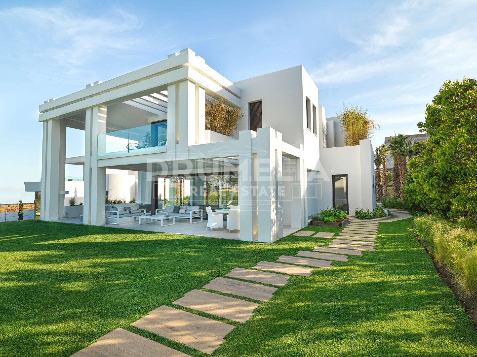 Benahavis, Exceptional Brand-New Exclusive Frontline Golf Contemporary Style Luxury Villa Los Flamingos, Benahavis