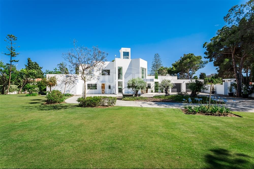 Estepona, Stunning Contemporary High-End Villa, Atalaya, Estepona