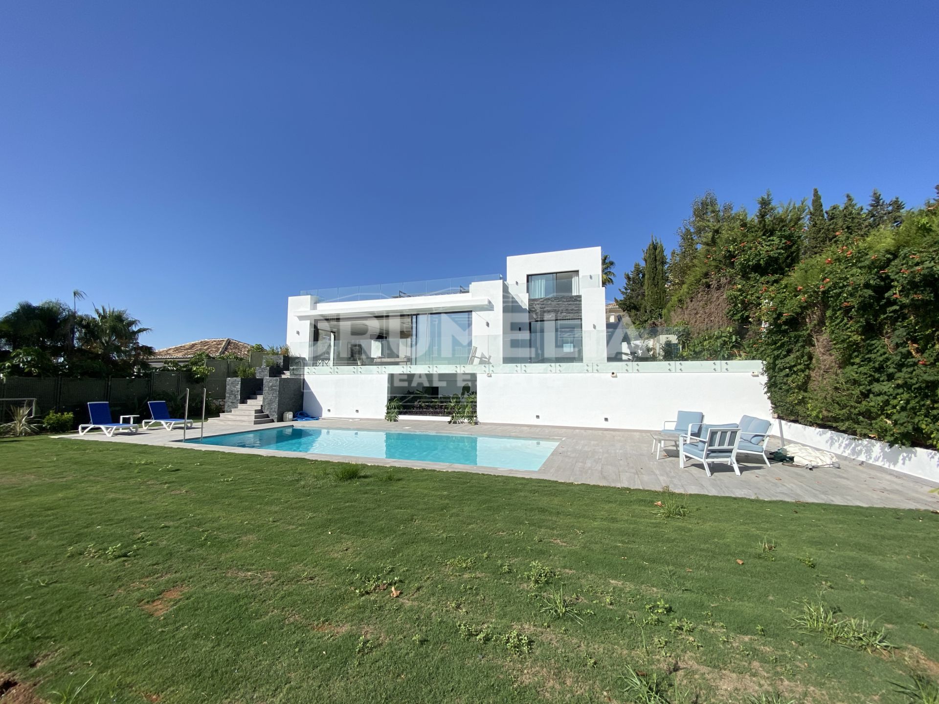 Marbella Golden Mile, Brand New Modern Villa in Cascada de Camojan - Golden Mille
