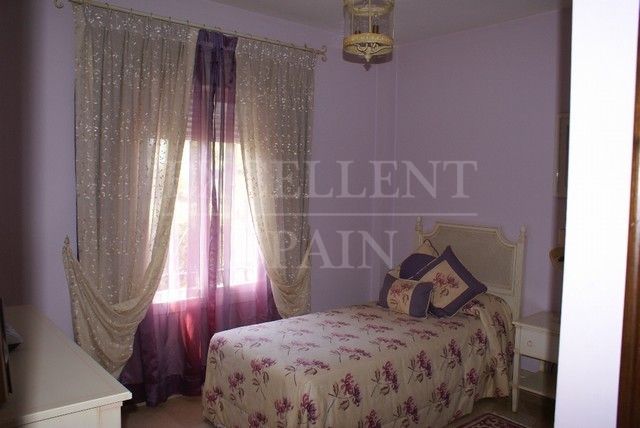 Villa in Altos del Rodeo, Nueva Andalucia