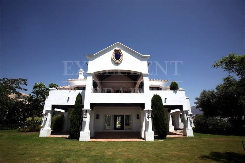 Villa en La Alqueria, Benahavis