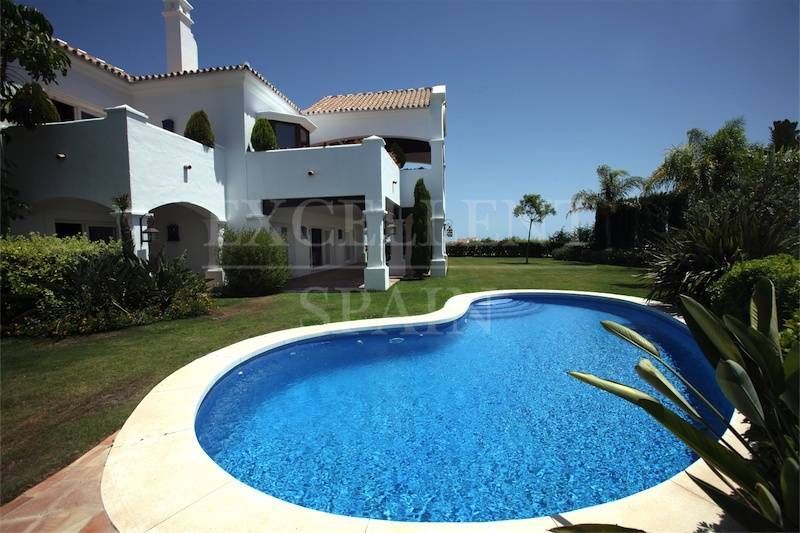 Villa en La Alqueria, Benahavis