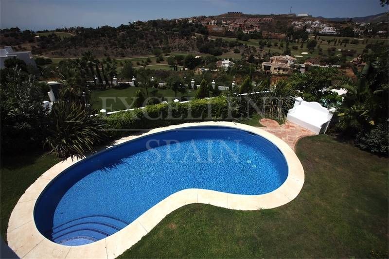 Villa en La Alqueria, Benahavis
