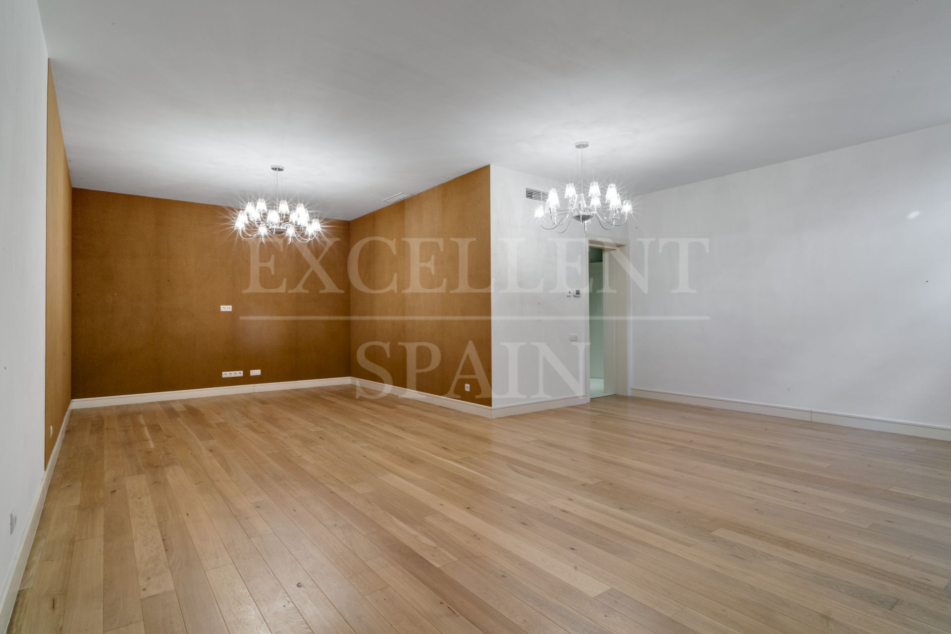 Villa in Lomas de Magna Marbella, Marbella Goldene Meile