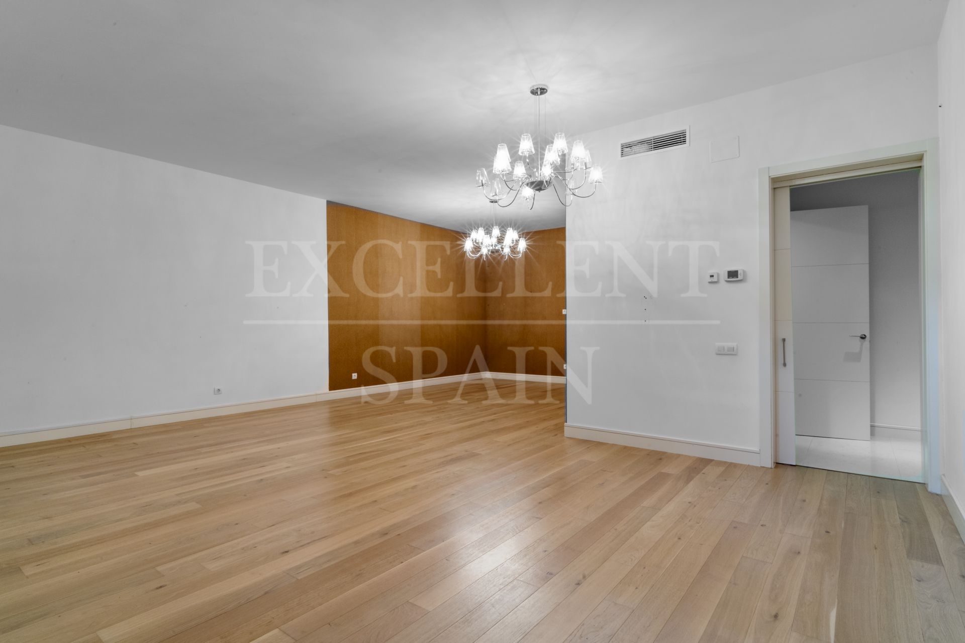 Villa in Lomas de Magna Marbella, Marbella Goldene Meile