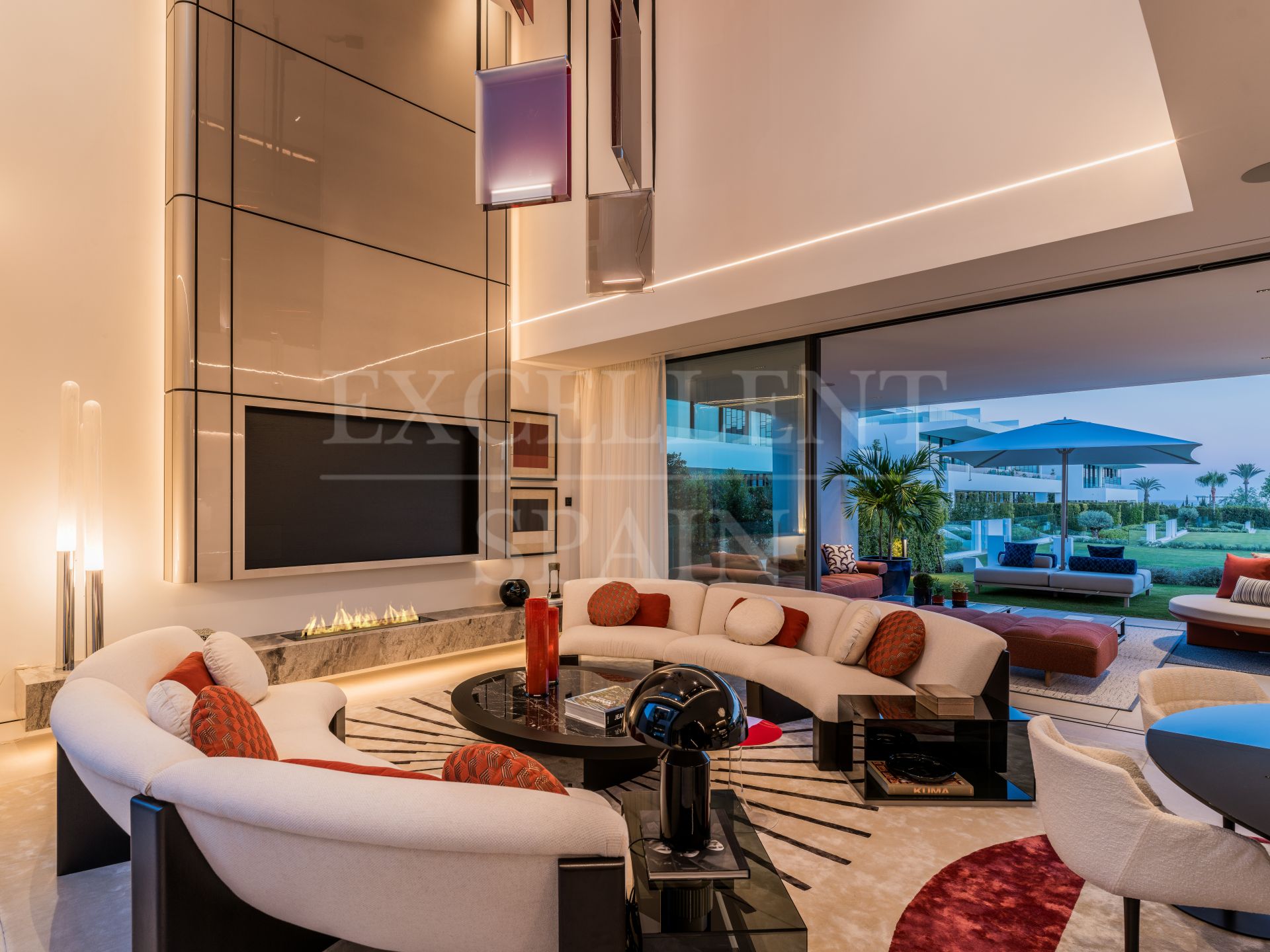 Semi Detached Villa in Vilas 12, Marbella Golden Mile