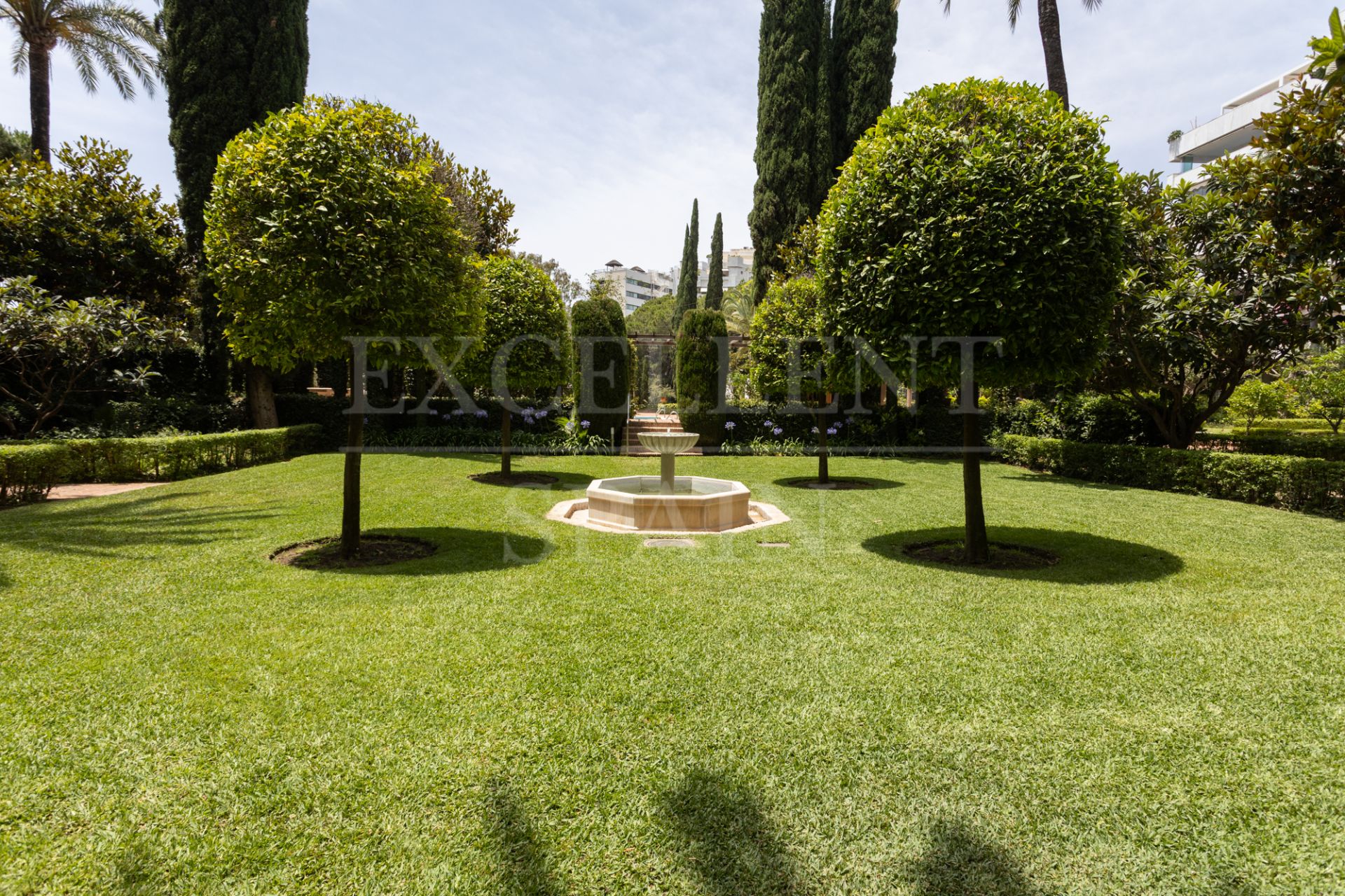 Apartment in Don Gonzalo, Marbella Centro