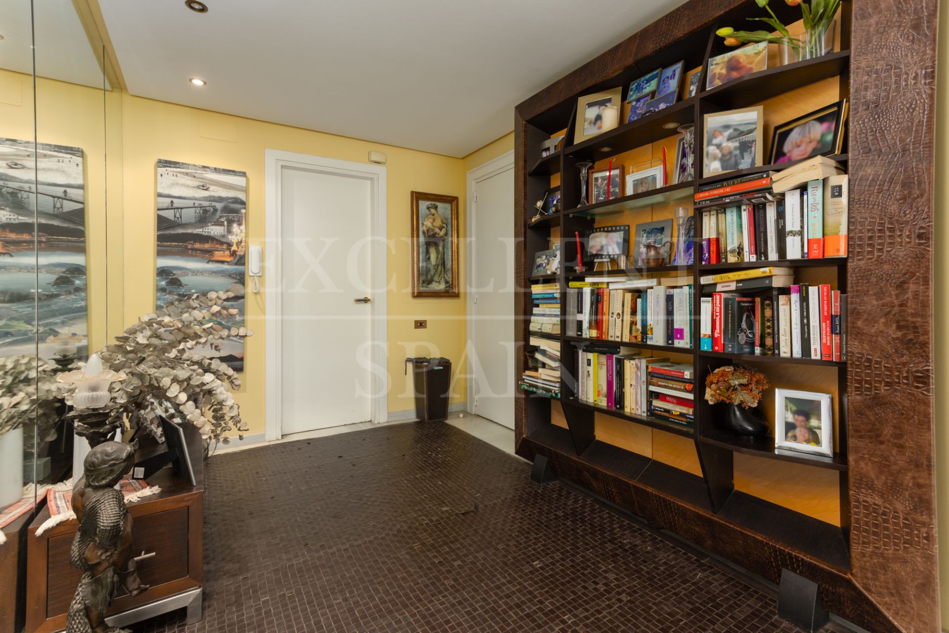 Apartment in Don Gonzalo, Marbella Centro