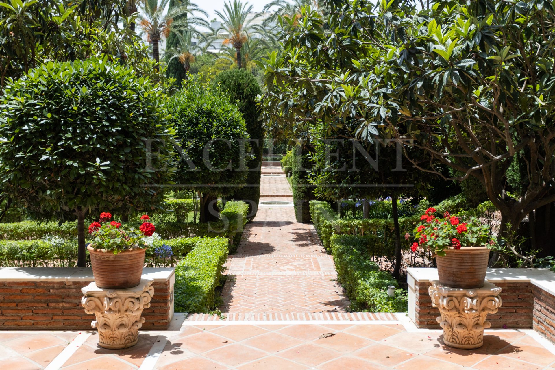 Apartment in Don Gonzalo, Marbella Centro