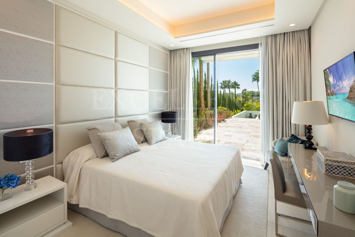 Villa in La Cerquilla, Nueva Andalucia
