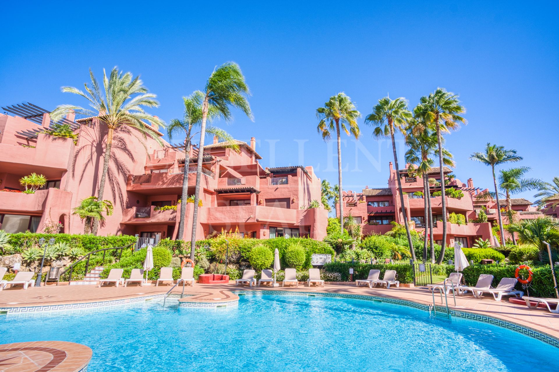 Duplex Penthouse in Menara Beach, Estepona