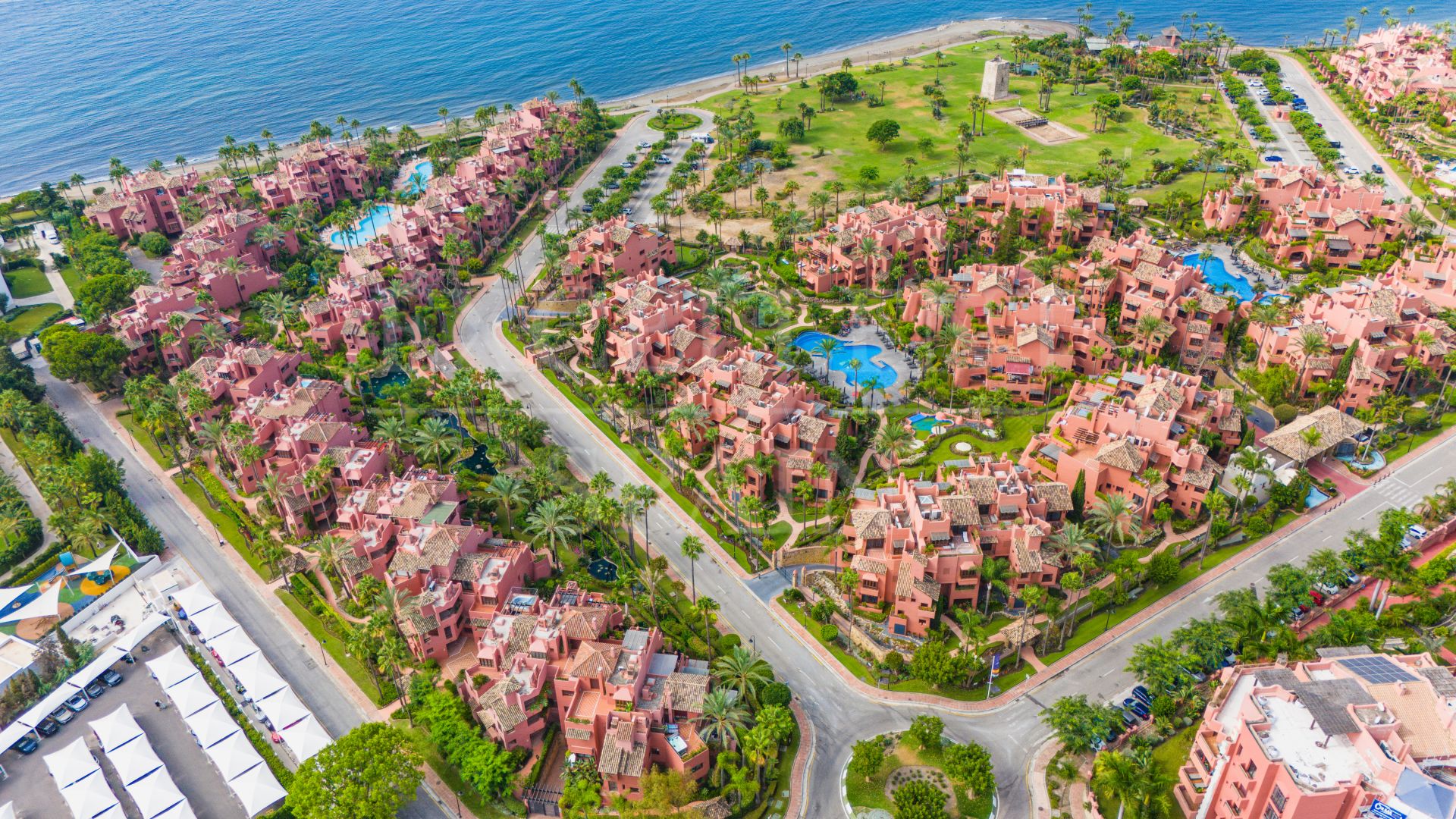 Duplex Penthouse in Menara Beach, Estepona