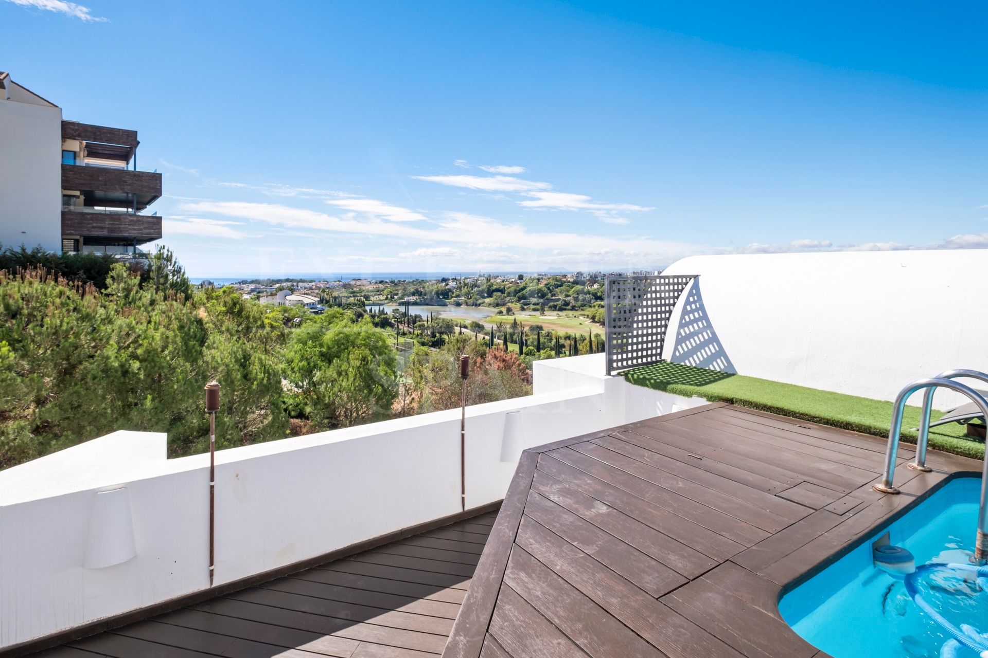Penthouse in Los Flamingos, Benahavis