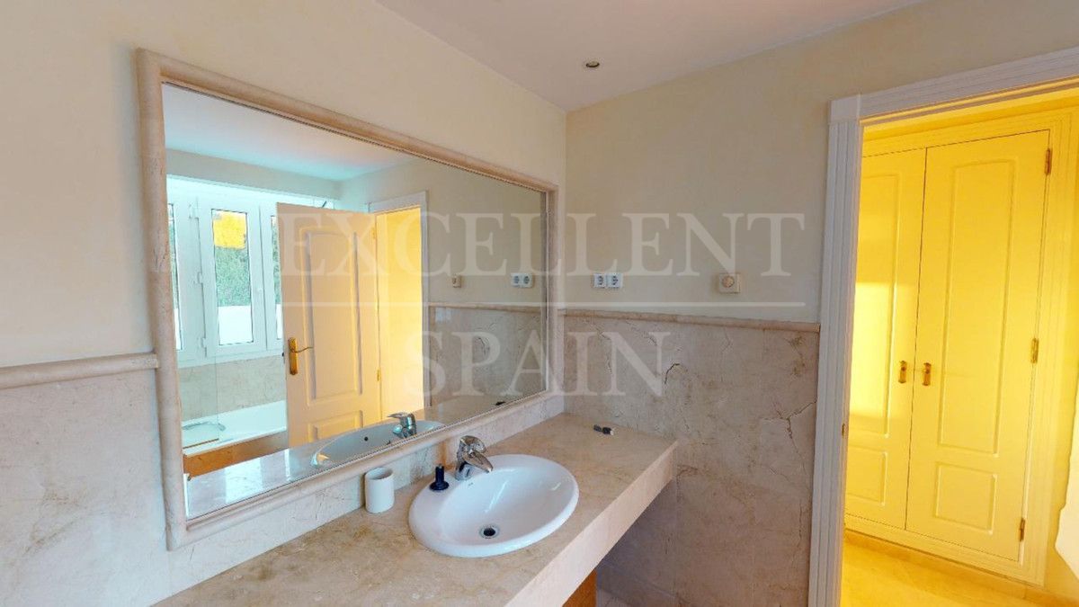Penthouse in Los Monteros Palm Beach, Marbella East