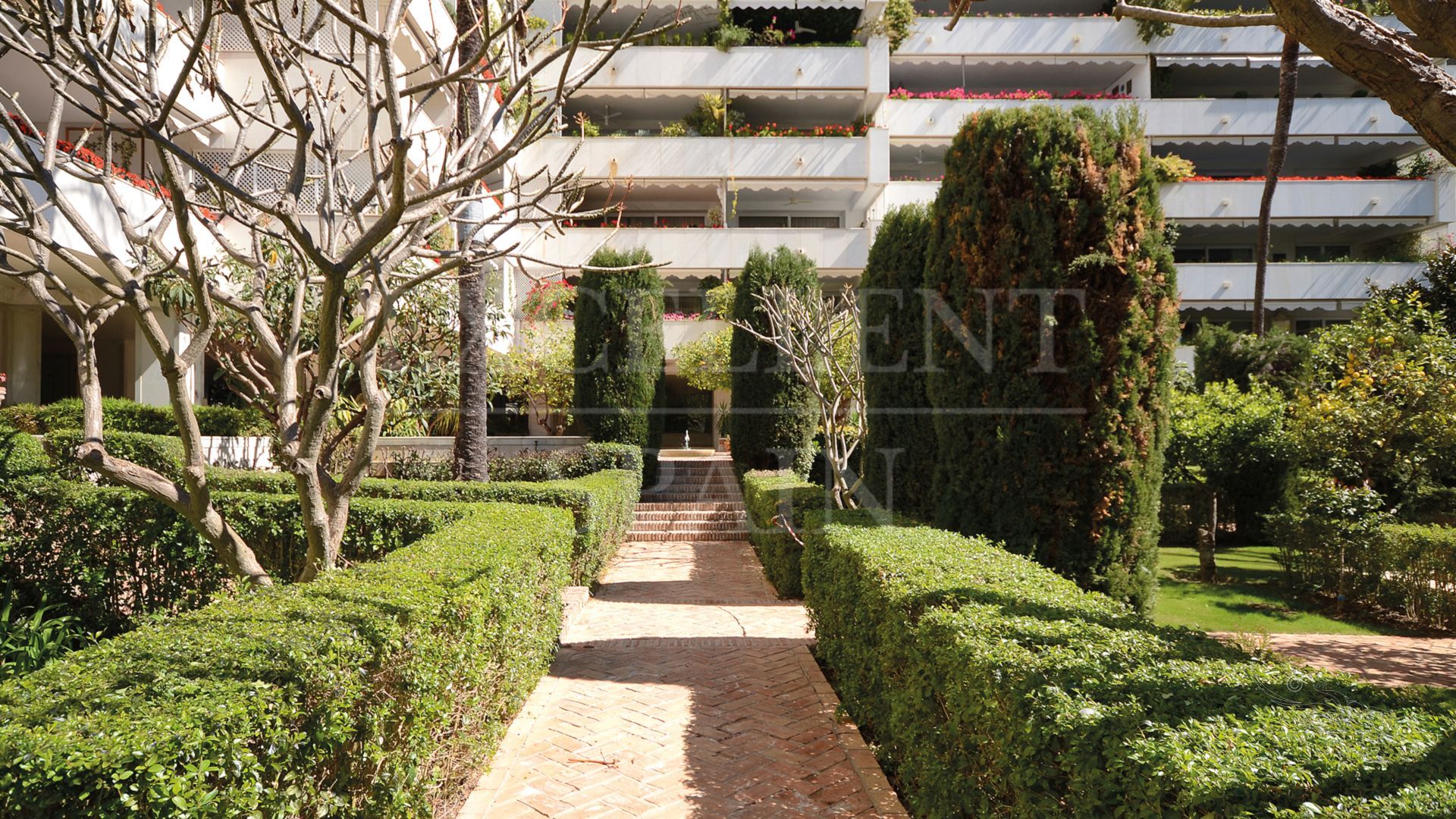 Apartamento en Don Gonzalo, Marbella centro