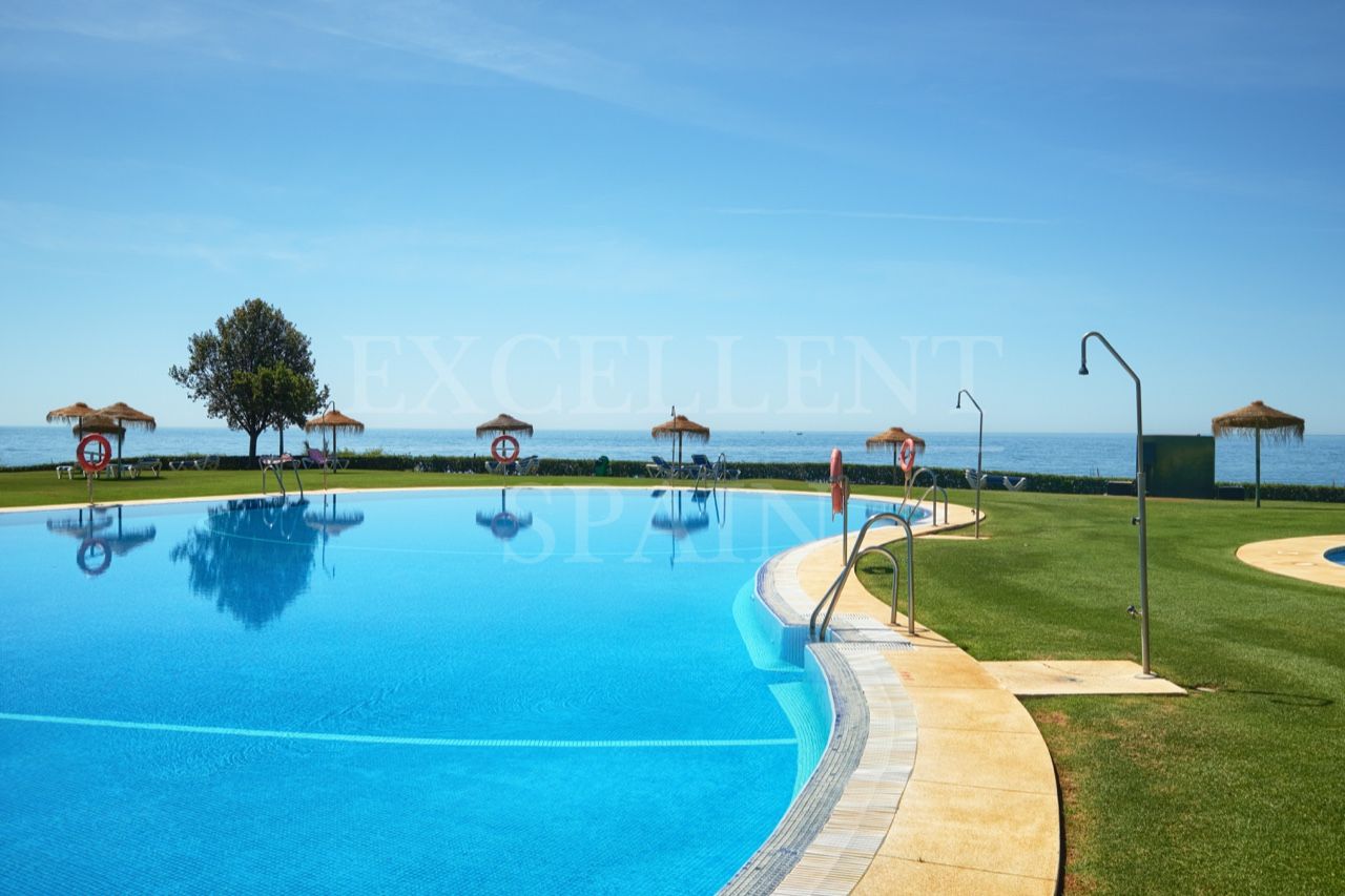 Apartment in Los Granados de Cabopino, Marbella East