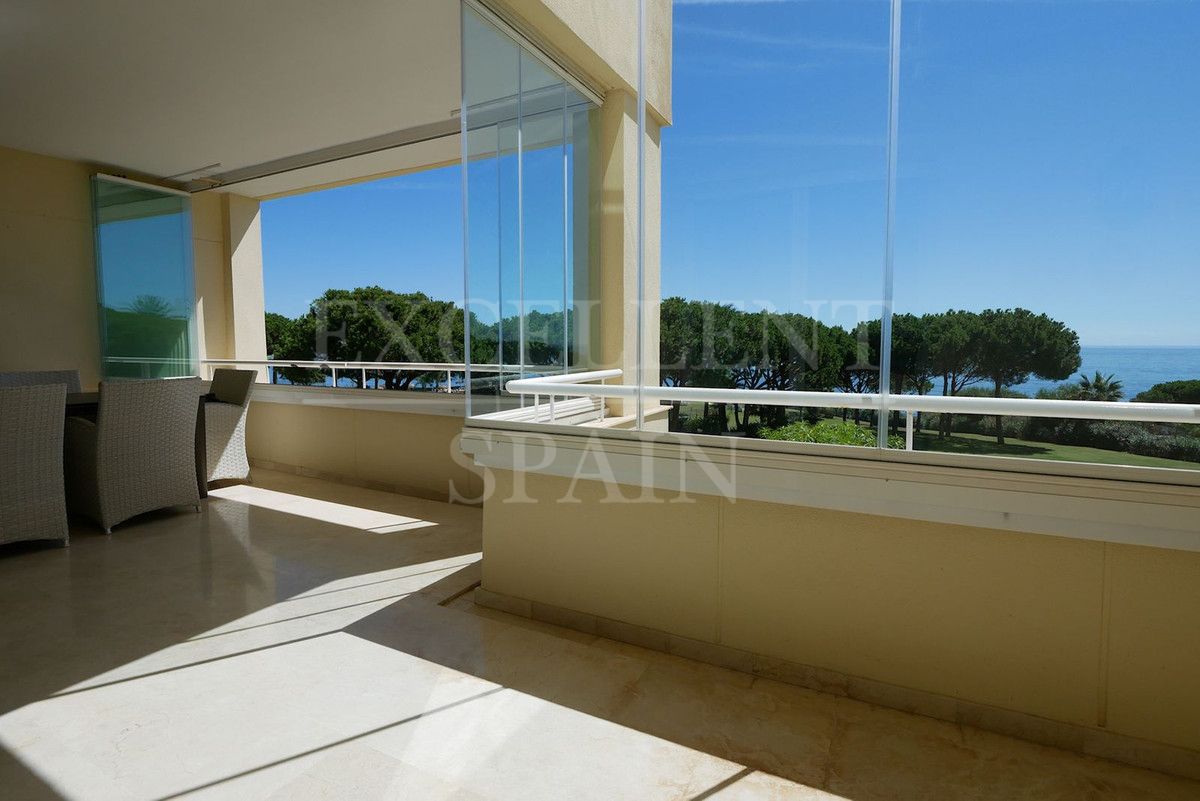 Apartment in Los Granados de Cabopino, Marbella East