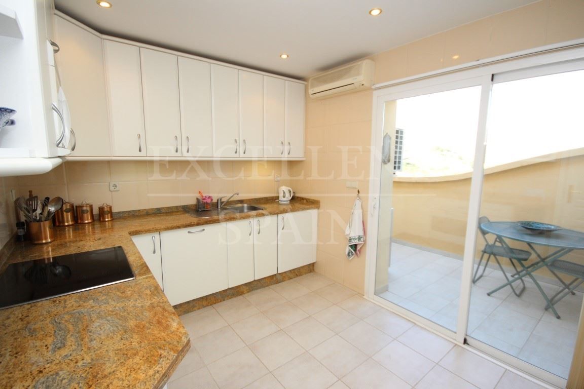 Penthouse in Elviria Hills, Marbella East