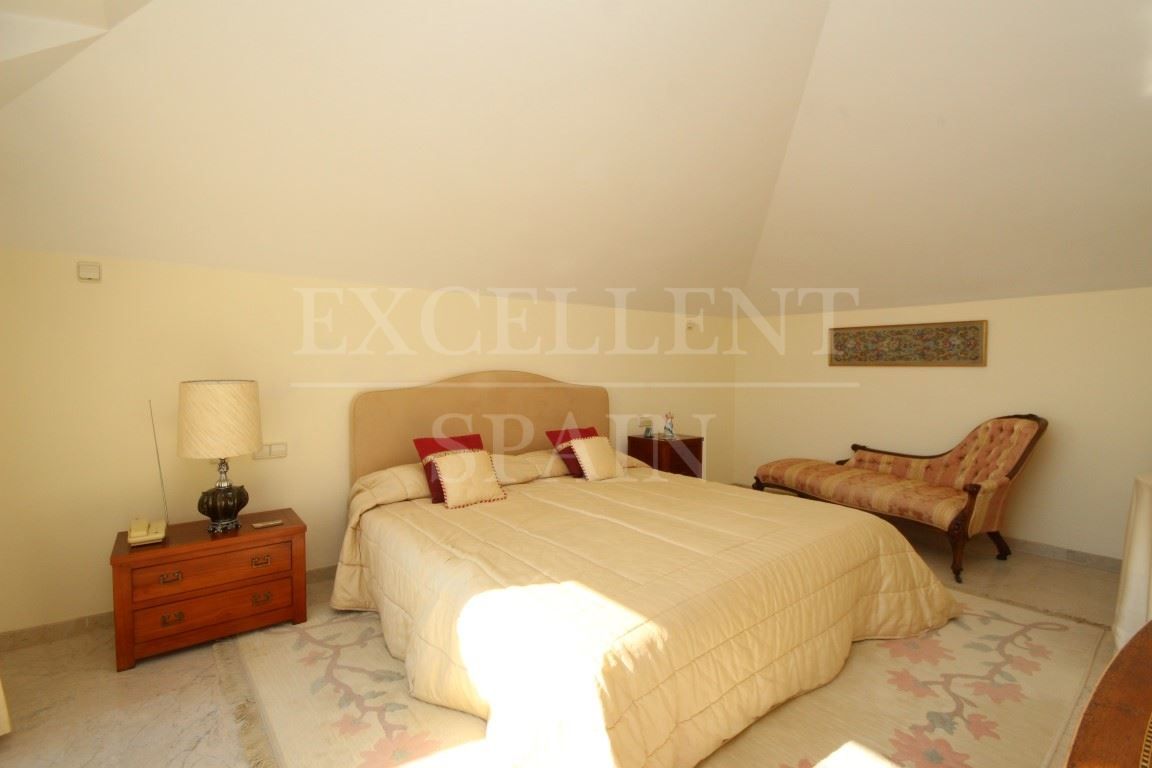 Penthouse in Elviria Hills, Marbella East
