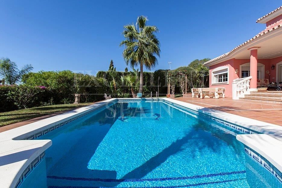 Villa in Elviria, Marbella East